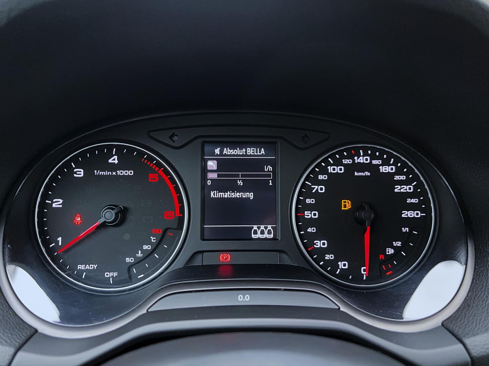 Audi Q2 30 TDI S line PDC Navi Sitzhzg Tempo Klima