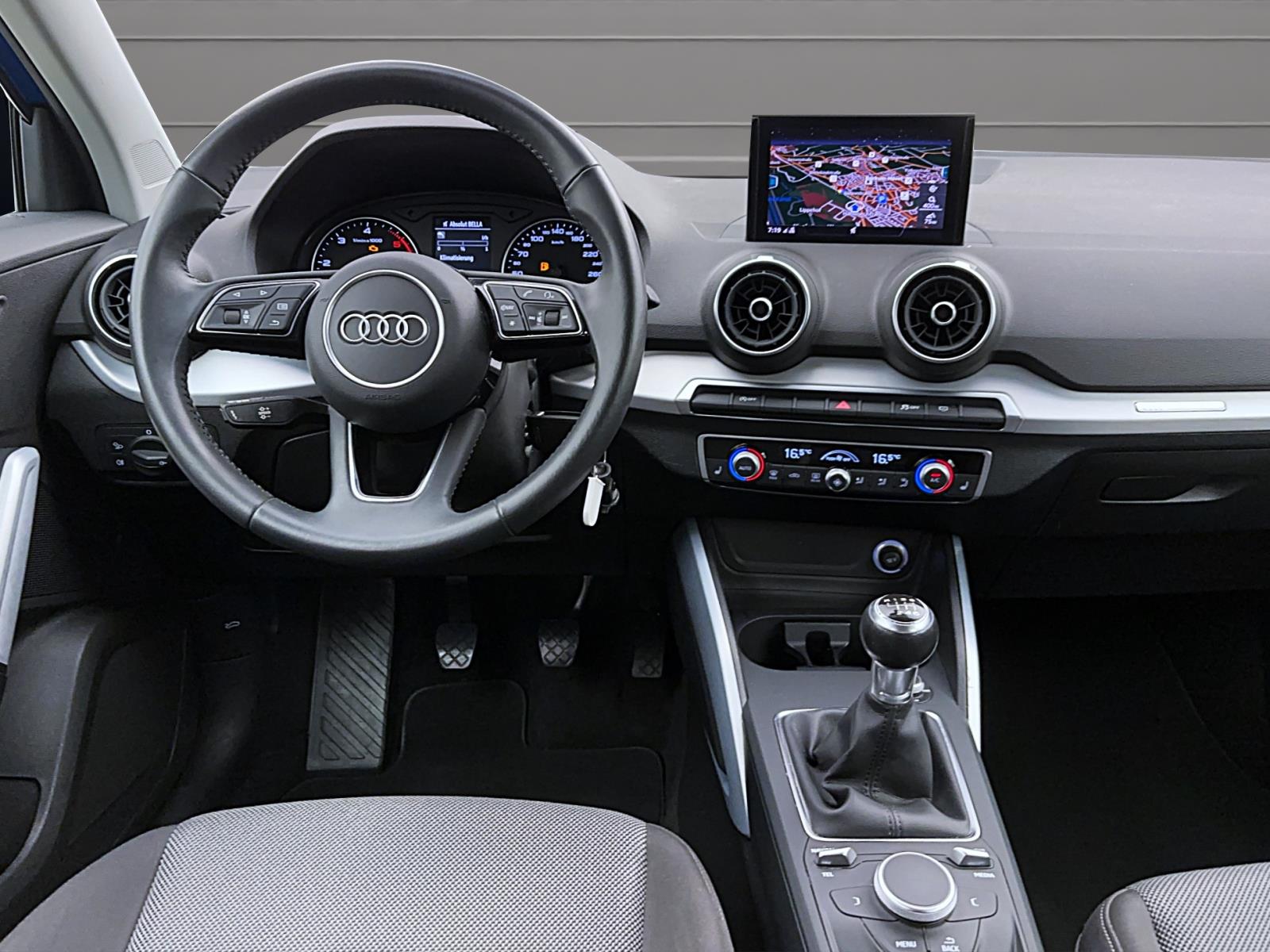 Audi Q2 30 TDI S line PDC Navi Sitzhzg Tempo Klima