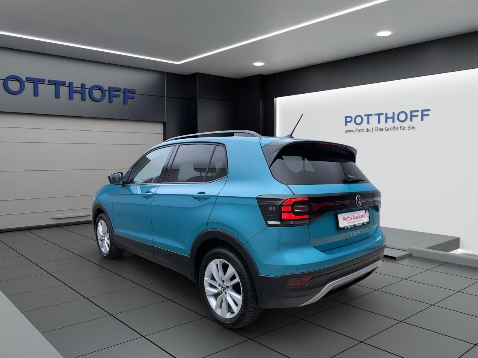 Volkswagen T-Cross 1.0 TSI Life Navi ACC LaneAssist LightAssist