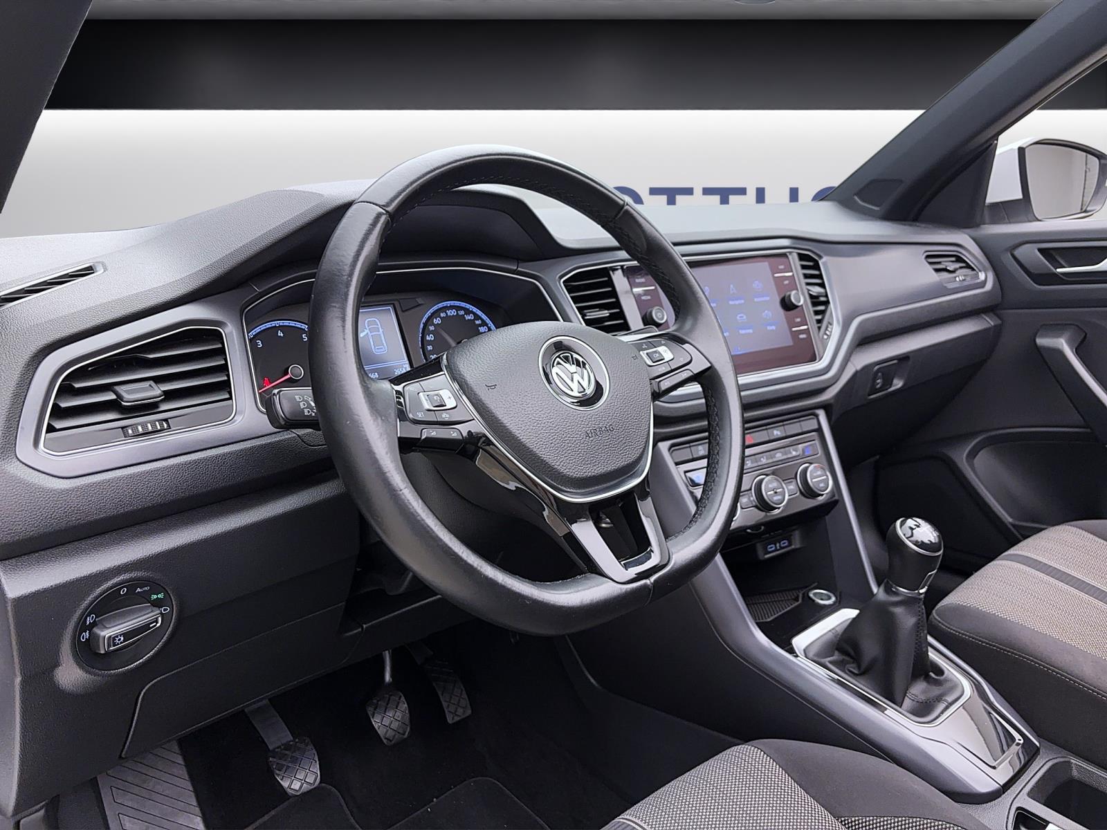 Volkswagen T-Roc Cabriolet 1.5 TSI STYLE NAVI ACC SITZHZG PDC