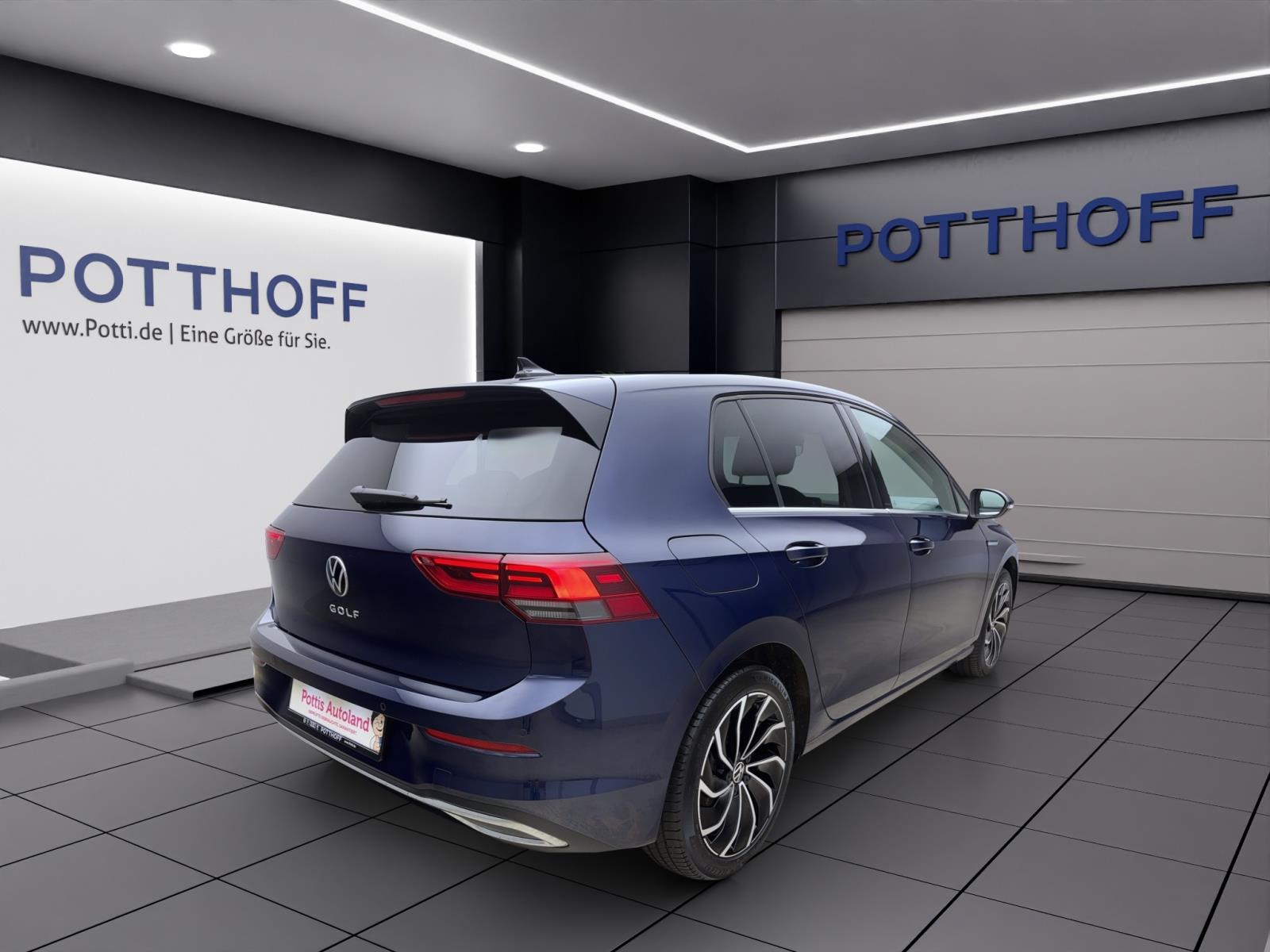 Volkswagen Golf 8 2.0 TDI DSG Style Navi LED+ RearView TravelAssist