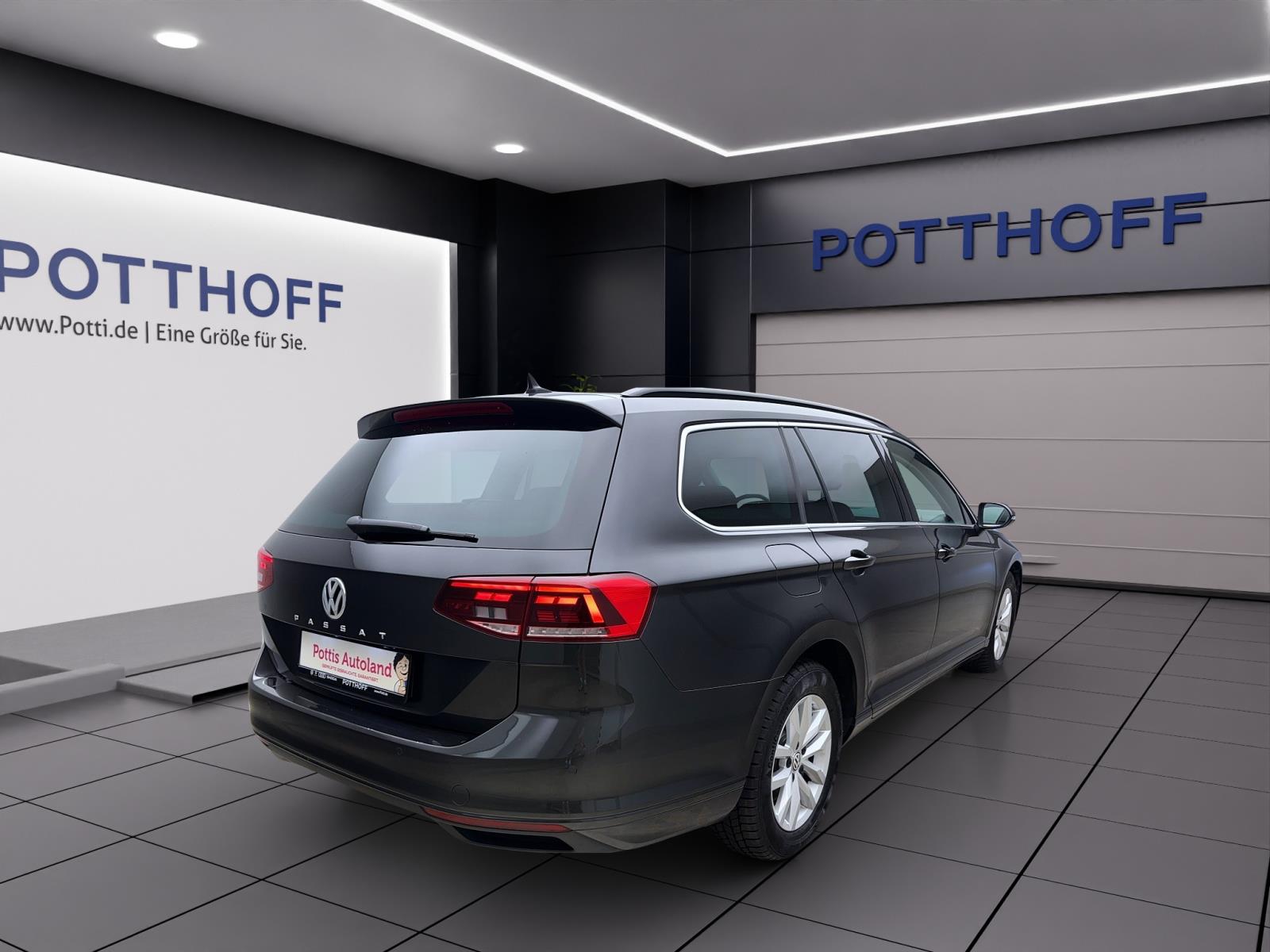 Volkswagen Passat Variant 1.5 TSI DSG BUSINESS AHK NAVI ACC LED