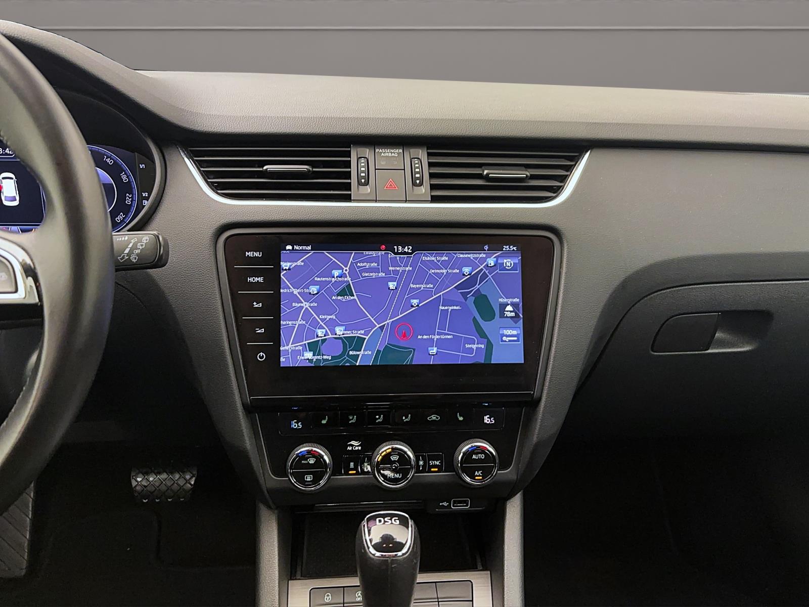 Skoda Octavia Combi 1.5 TSI DSG SoleilStandhzg Navi LED ACC TravelAssist