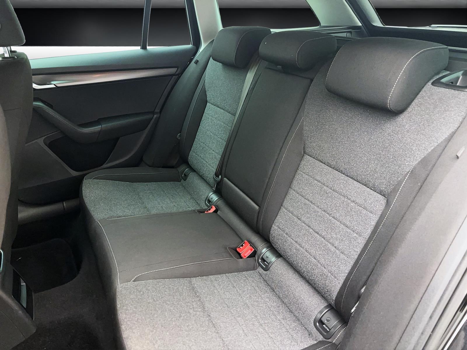 Skoda Octavia Combi 1.5 TSI DSG SoleilStandhzg Navi LED ACC TravelAssist