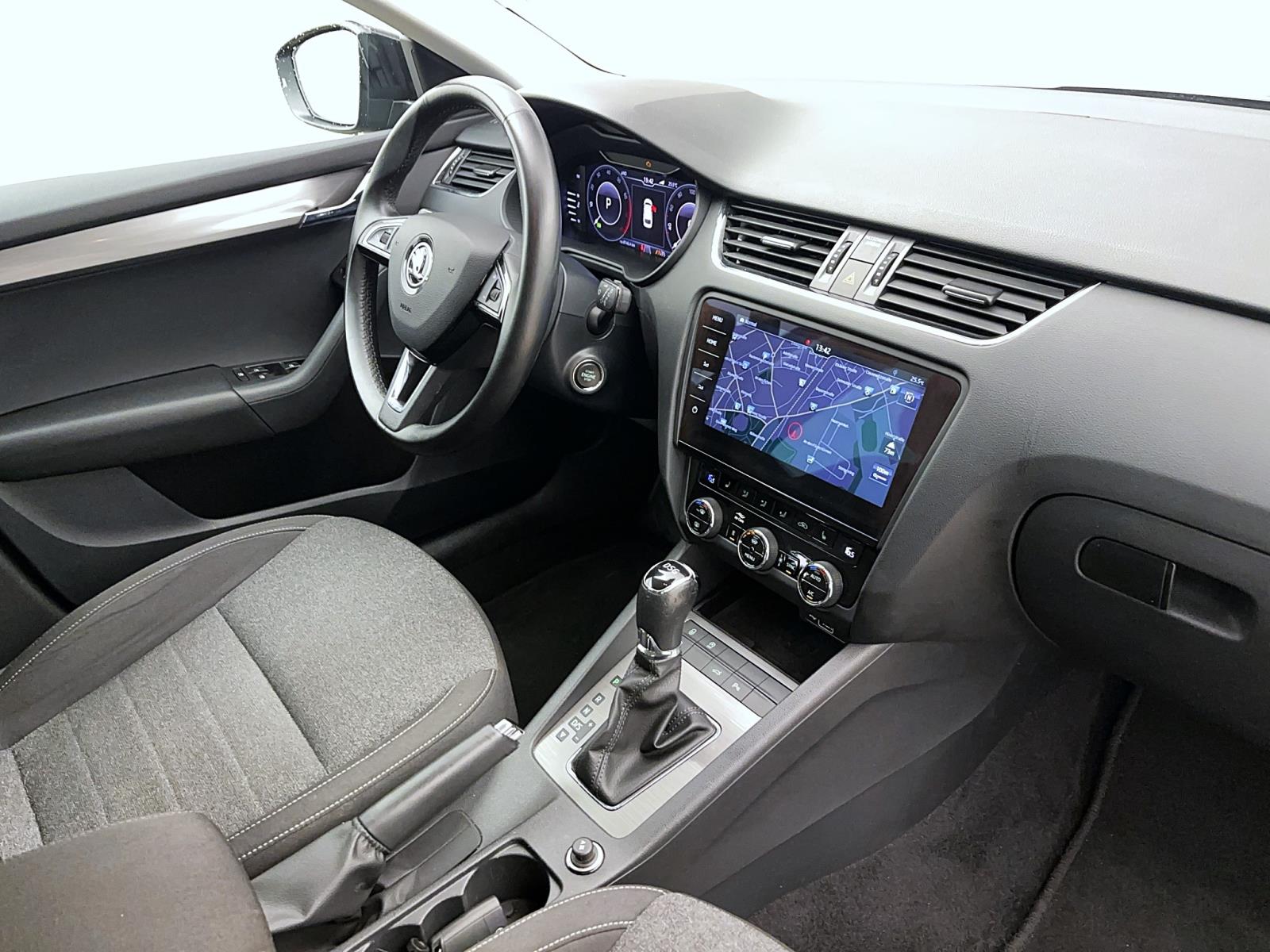 Skoda Octavia Combi 1.5 TSI DSG SoleilStandhzg Navi LED ACC TravelAssist