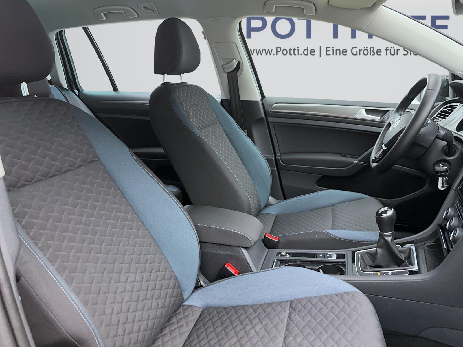 Volkswagen Golf Variant 7 VII 1.0 TSI Comfortline RearView BlindSpot LED LaneAssist Sitzhzg