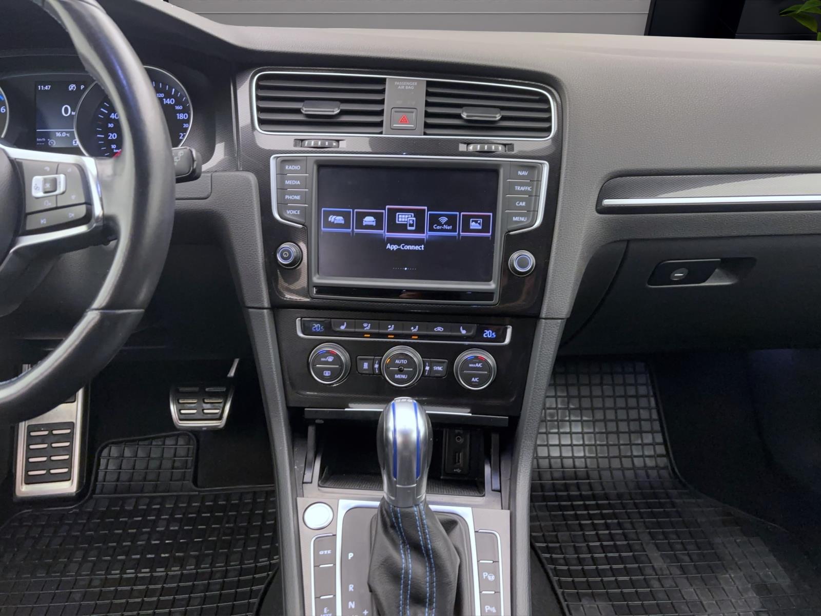 Volkswagen Golf 7 VII 1.4 TSI DSG GTE Standhzg AHK ParkAssist Kamera BiXenon