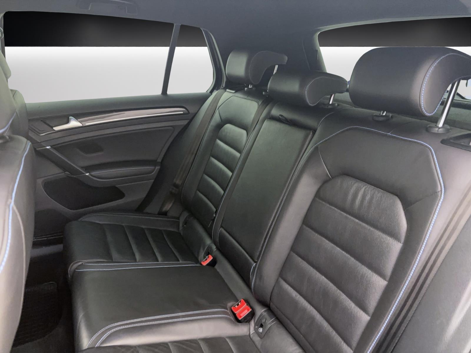 Volkswagen Golf 7 VII 1.4 TSI DSG GTE Standhzg AHK ParkAssist Kamera BiXenon