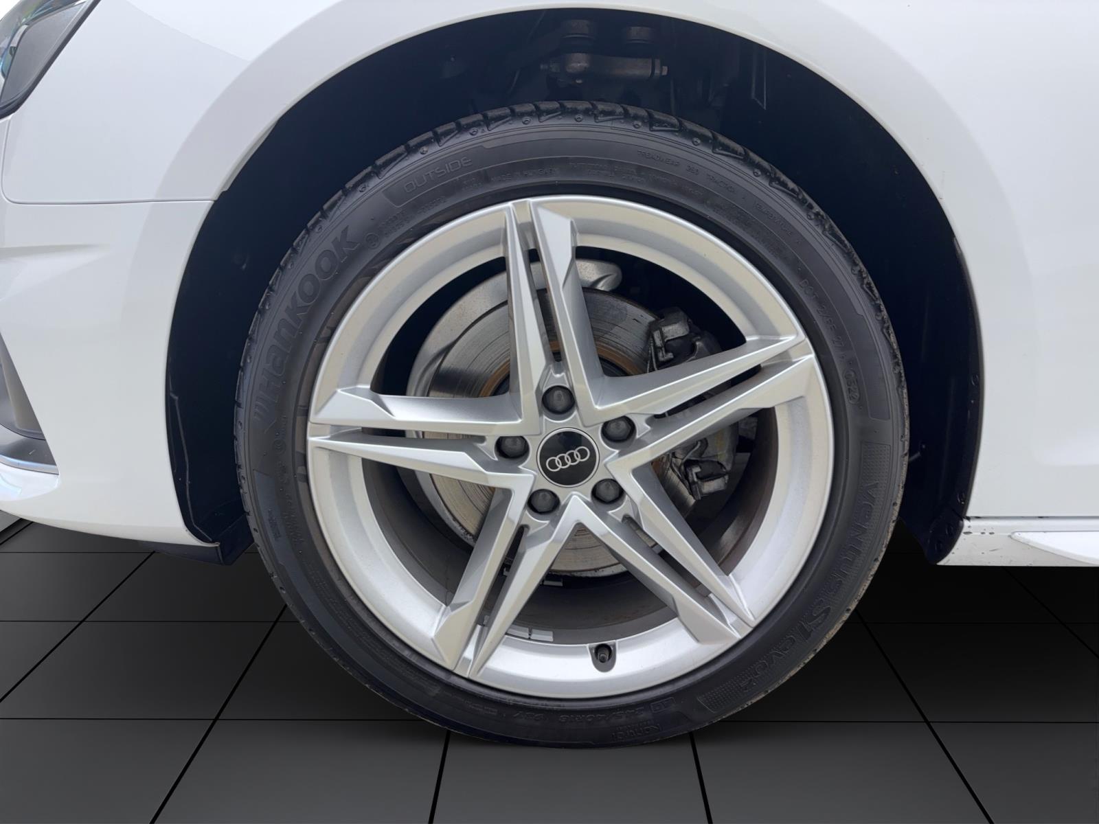 Audi A4 Avant 35 TDI advanced ACC PDC Kamera LED Navi Sitzhzg