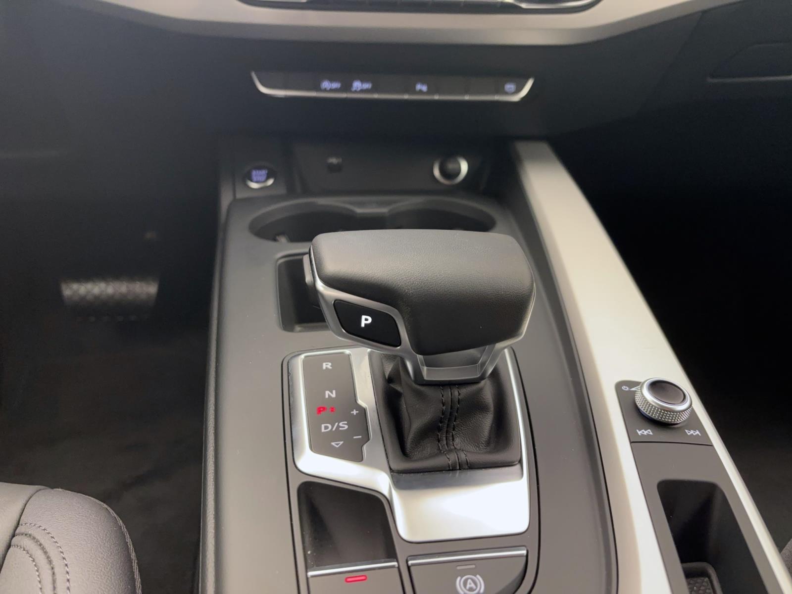 Audi A4 Avant 35 TDI advanced ACC PDC Kamera LED Navi Sitzhzg