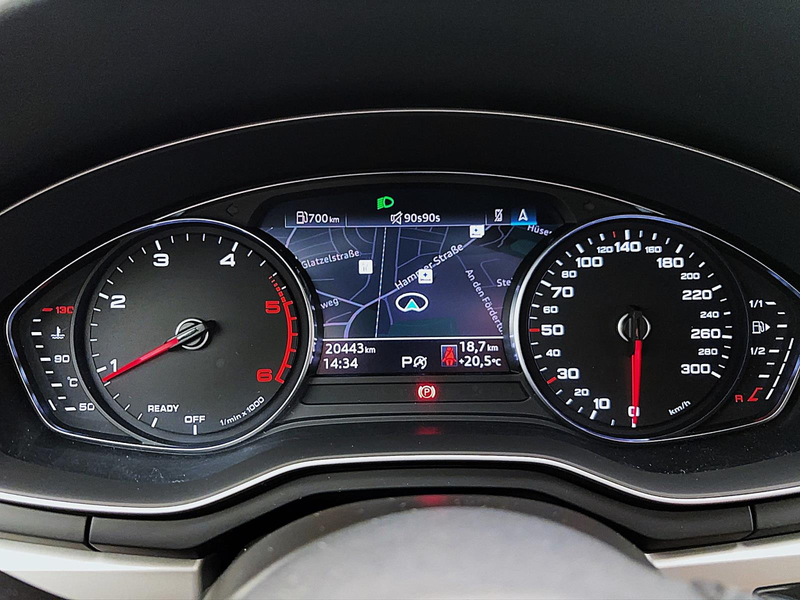 Audi A4 Avant 30 TDI PDC Navi Sitzhzg Tempo