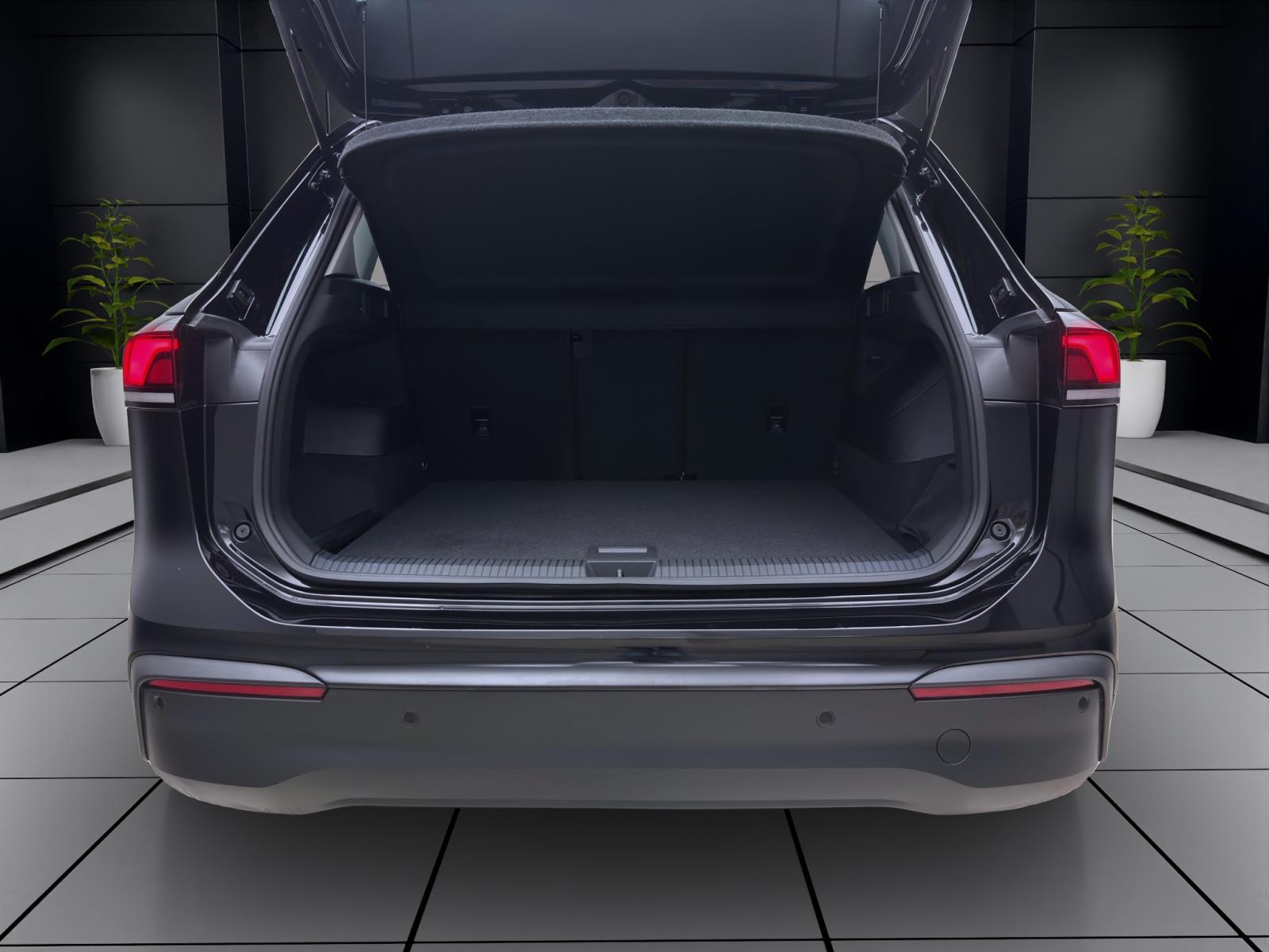 Volkswagen Tiguan 1.5 eTSI DSG LIFE AHK KAMERA LED ACC