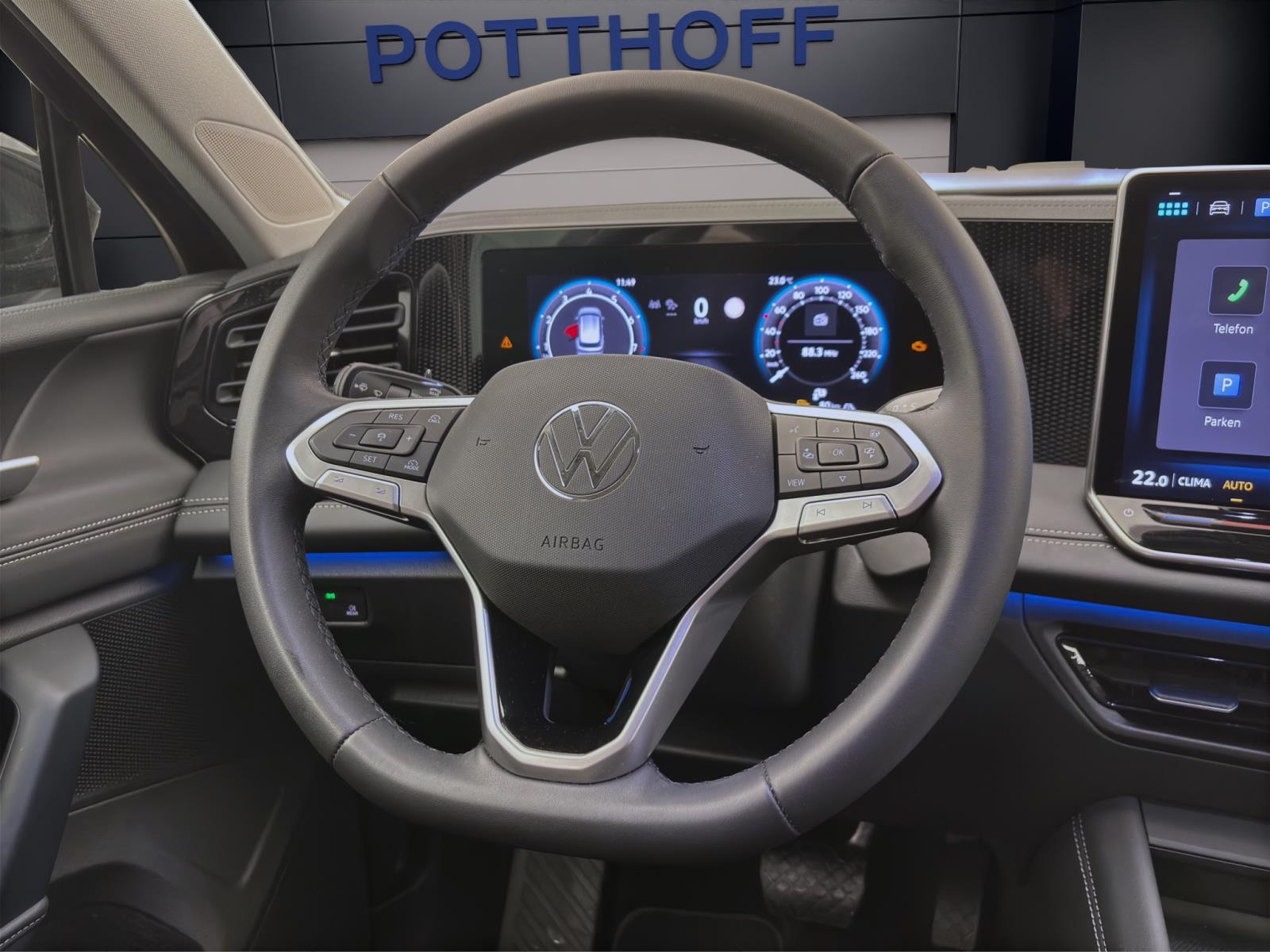 Volkswagen Tiguan 1.5 eTSI DSG LIFE AHK KAMERA LED ACC