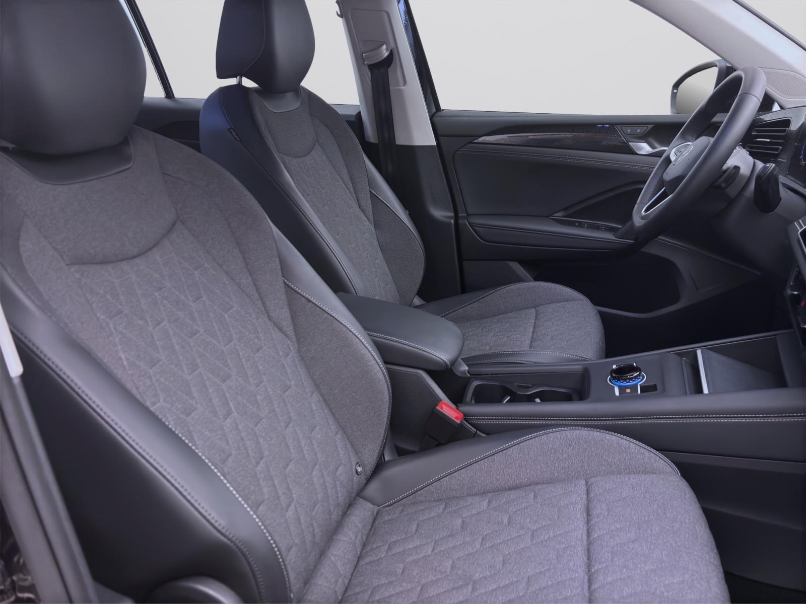 Volkswagen Tiguan 1.5 eTSI DSG LIFE AHK KAMERA LED ACC