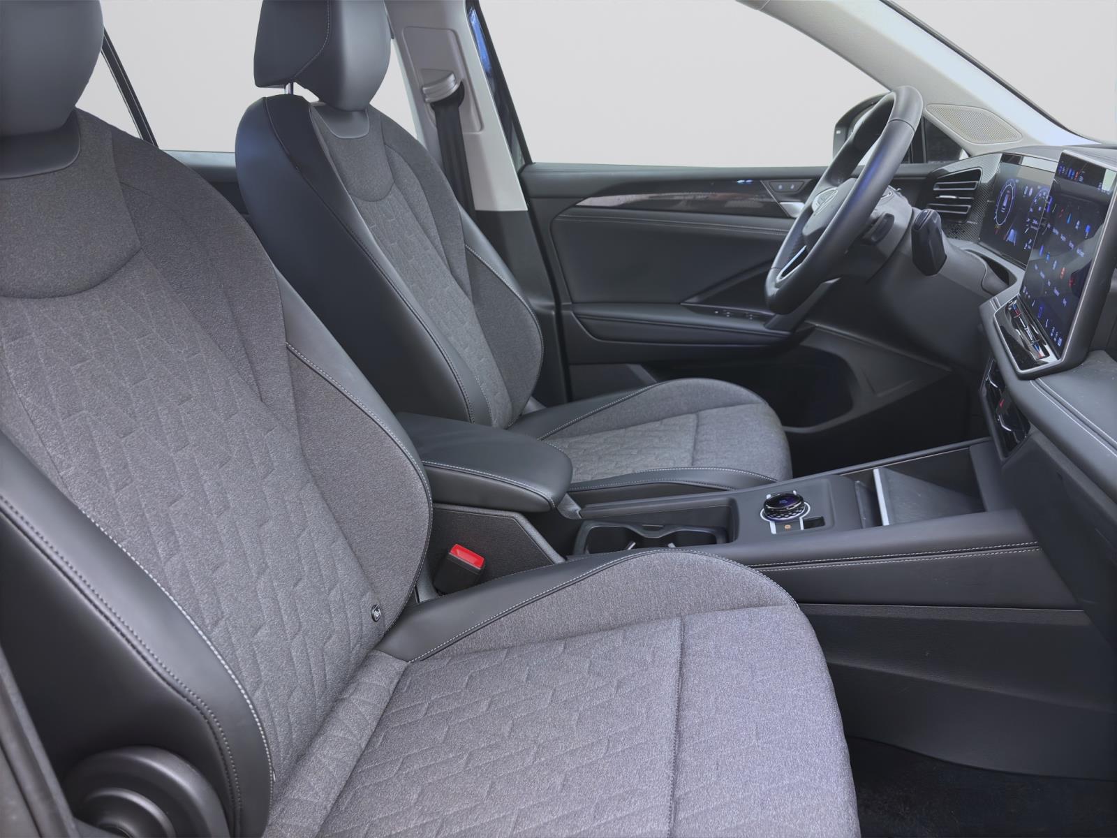 Bild 14: Volkswagen Tiguan 1.5 eTSI DSG LIFE LED KAMERA KLIMA AHK