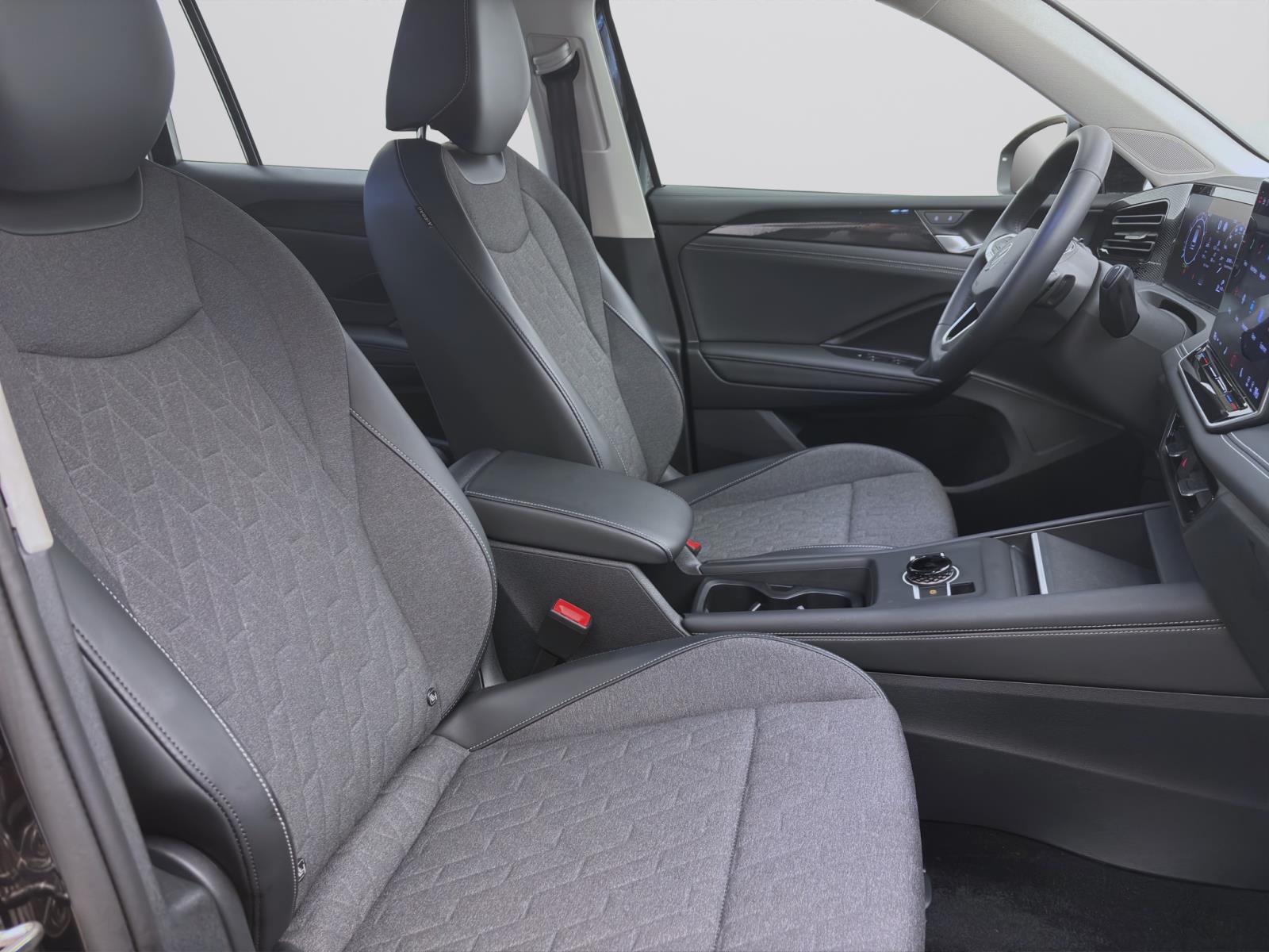Bild 14: Volkswagen Tiguan 1.5 eTSI DSG LIFE AHK KAMERA ACC SITZHZG