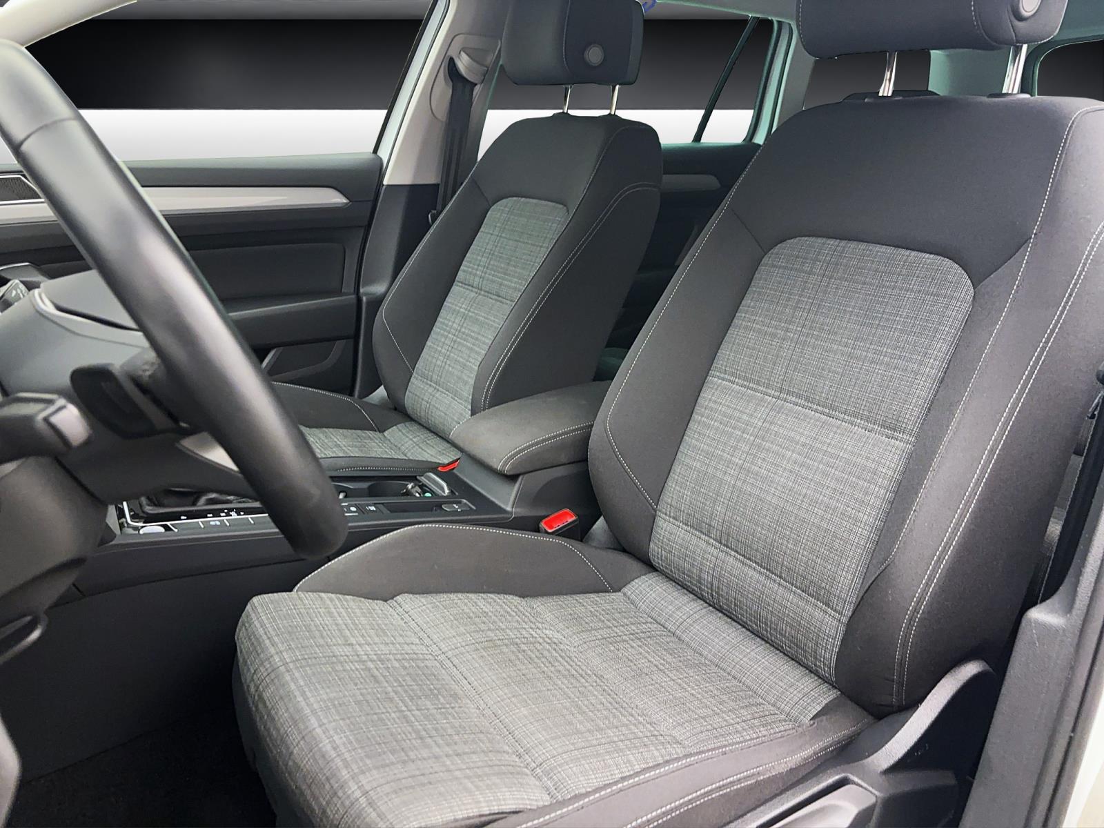 Volkswagen Passat Variant 2.0 TDI DSG BUSINESS AHK NAVI KAMERA LED