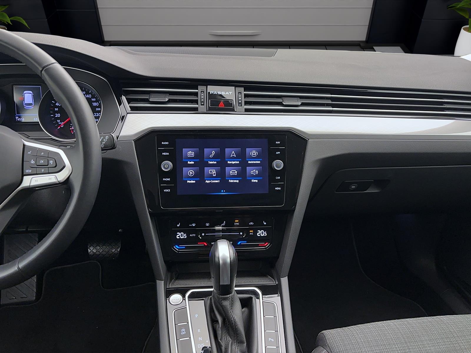 Volkswagen Passat Variant 2.0 TDI DSG BUSINESS AHK NAVI KAMERA LED
