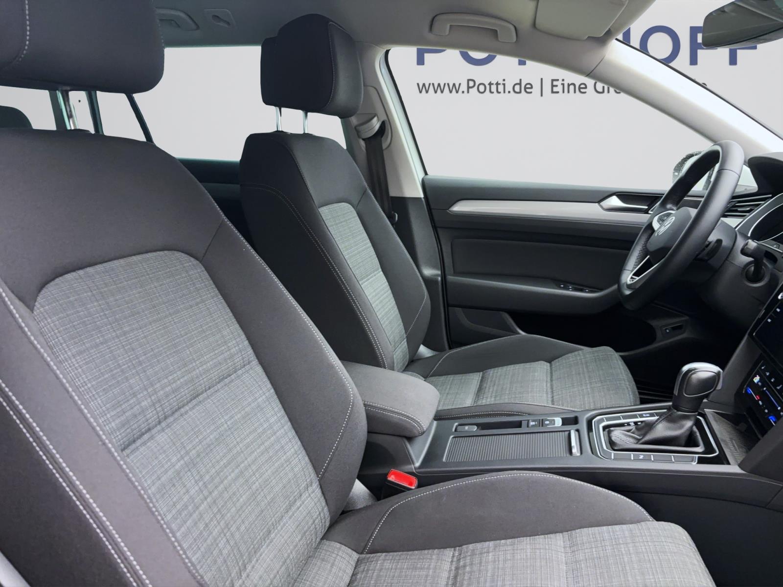 Volkswagen Passat Variant 2.0 TDI DSG BUSINESS AHK NAVI KAMERA LED