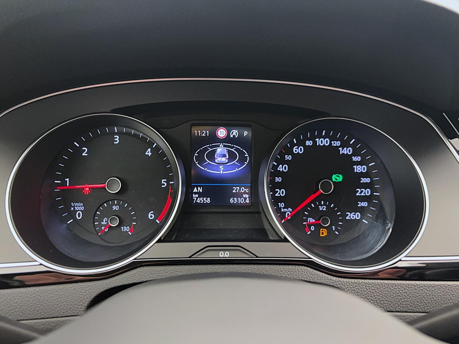 Volkswagen Passat Variant 2.0 TDI DSG BUSINESS AHK NAVI KAMERA LED