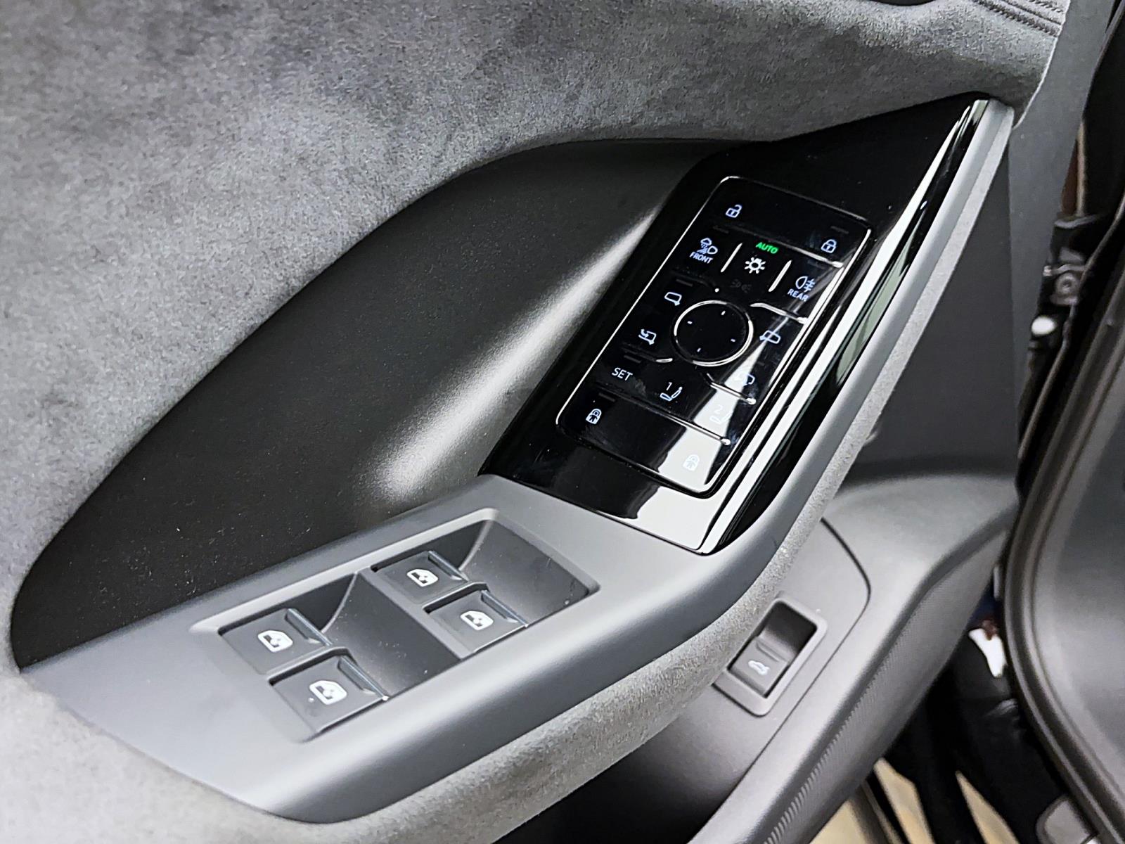 Audi SQ6 e-tron q Pano ACC ParkAssist Matrix B&O Luft