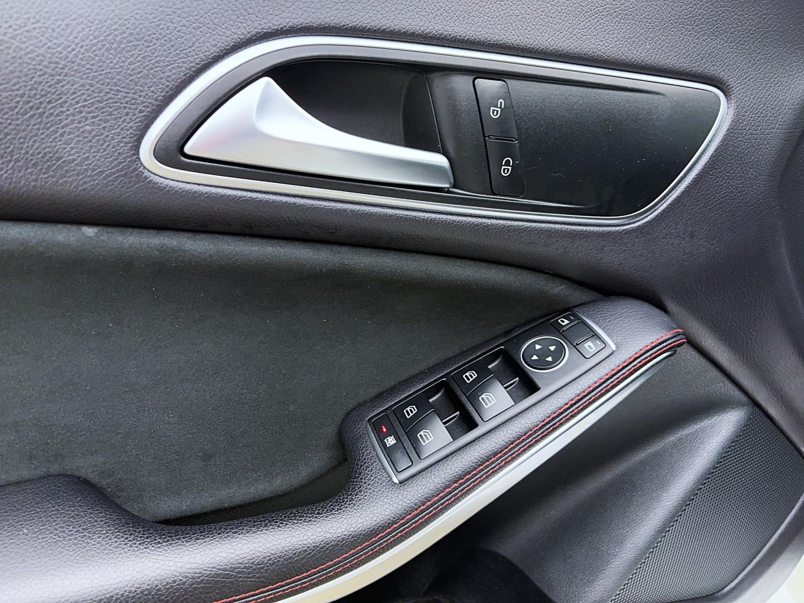 Mercedes-Benz CLA 200 Shooting Brake d AMG LineAHK ParkAssist Kamera LED Navi Sitzhzg