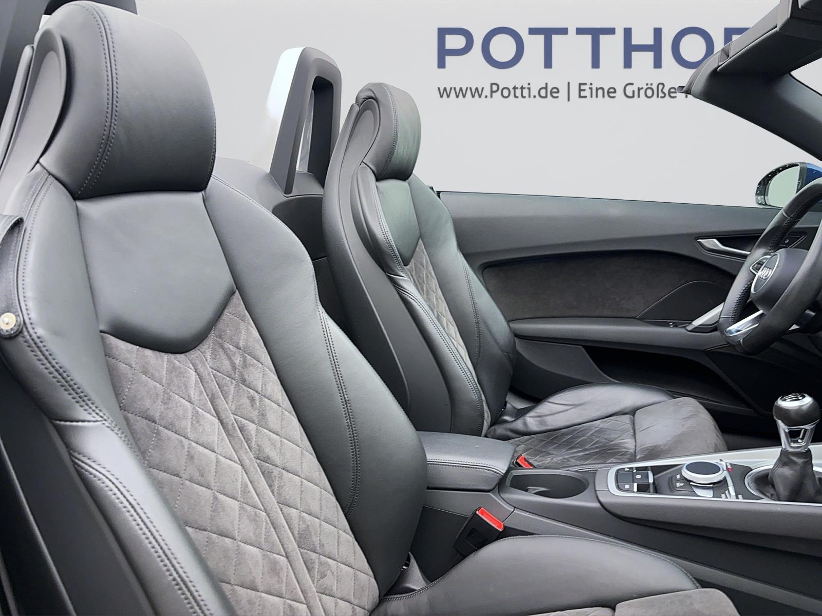Audi TT Roadster 1.8 TFSI PDC Xenon Navi Sitzhzg Tempo