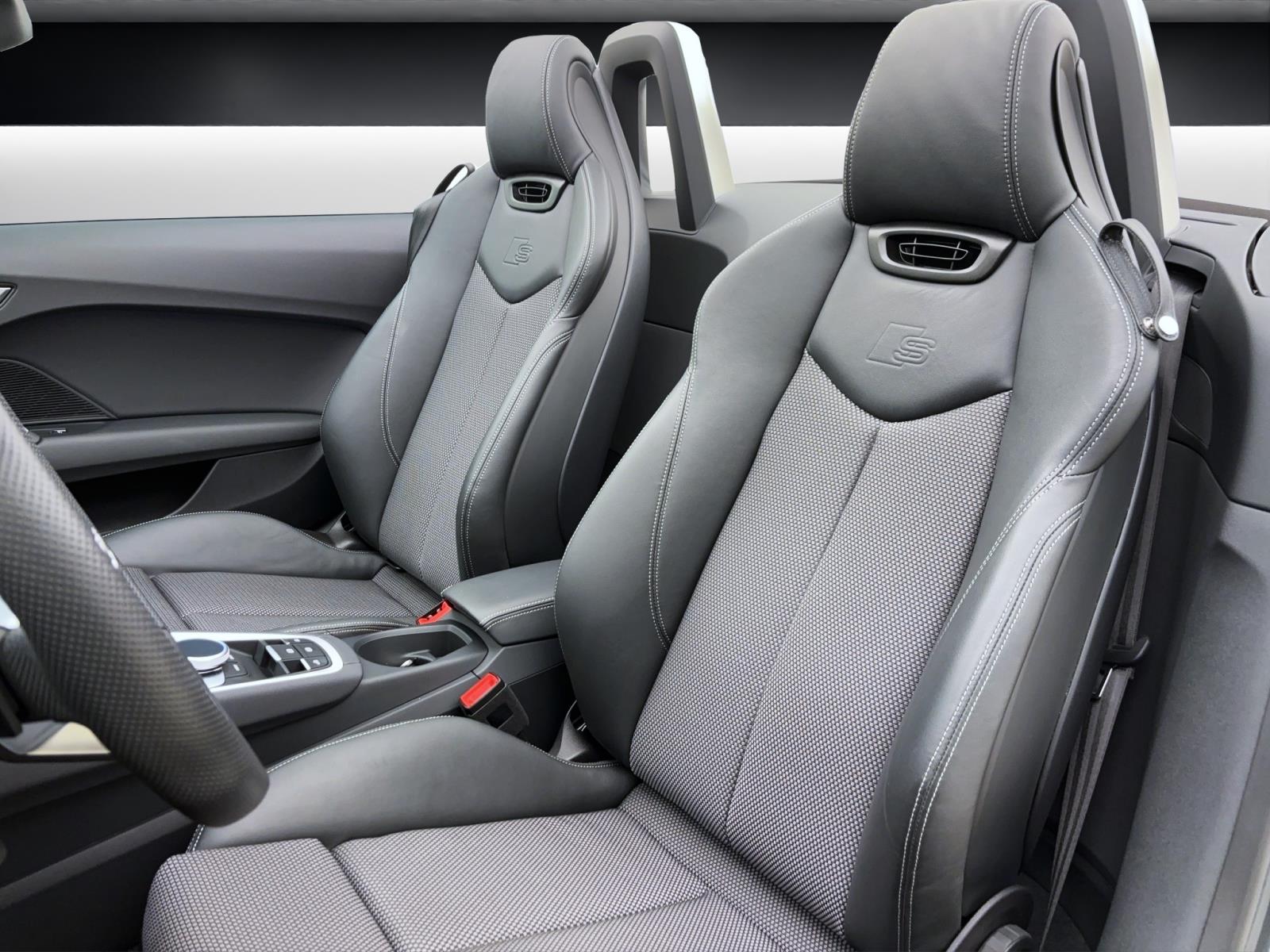 Audi TT Roadster 45 TFSI S-linePDC Matrix B&O Navi Sitzhzg Tempo