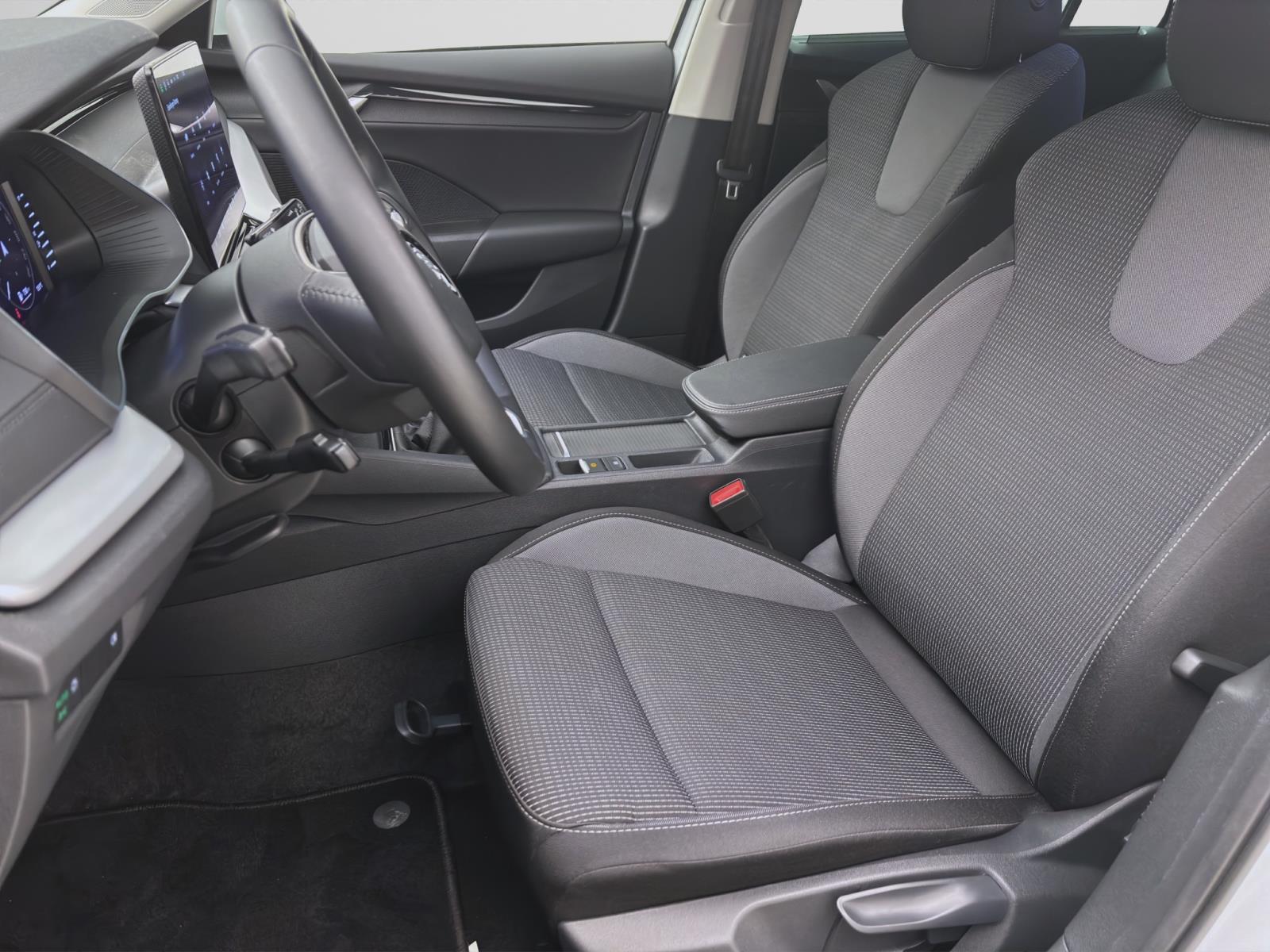 Skoda Octavia Combi 1.5 TSI SELECTION AHK NAV KAMERA LED