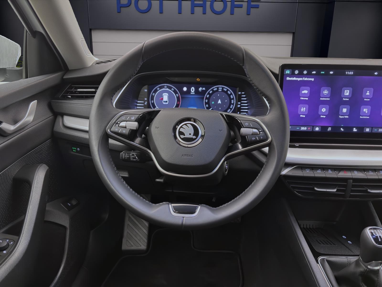 Skoda Octavia Combi 1.5 TSI SELECTION AHK NAV KAMERA LED
