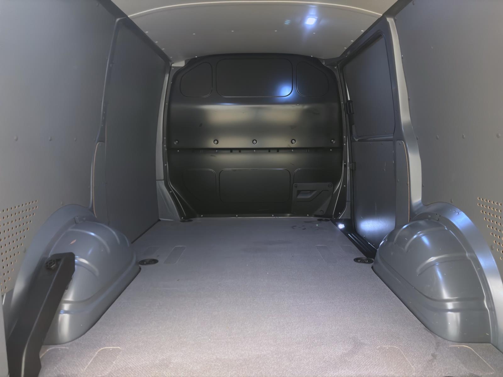 Volkswagen T6.1 Transporter Kasten 2.0 TDI NAVI AHK KLIMA PDC