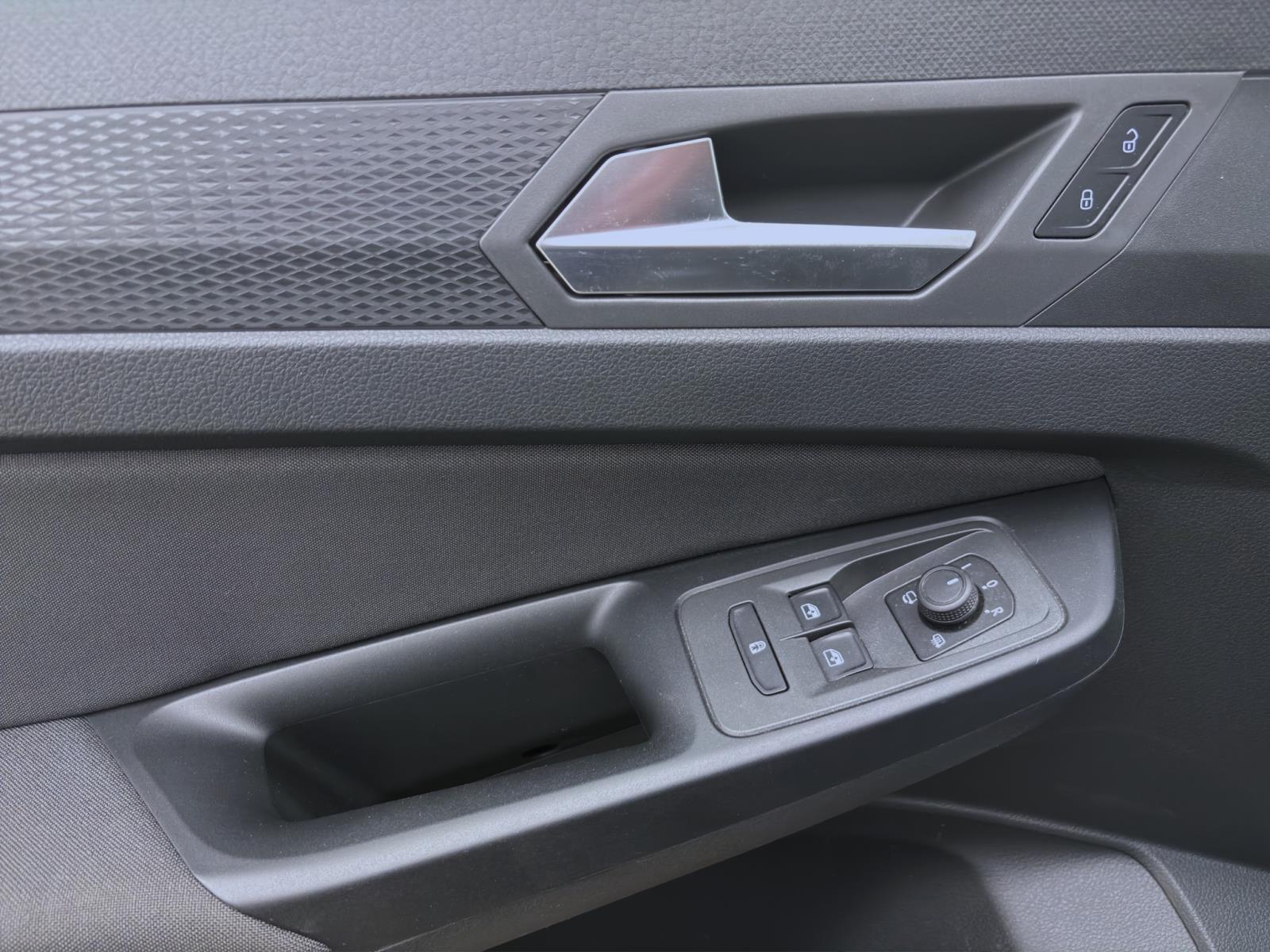 Bild 9: Volkswagen Caddy 1.5 TSI DSG LIFE SITZHZG GRA DAB+ KLIMA