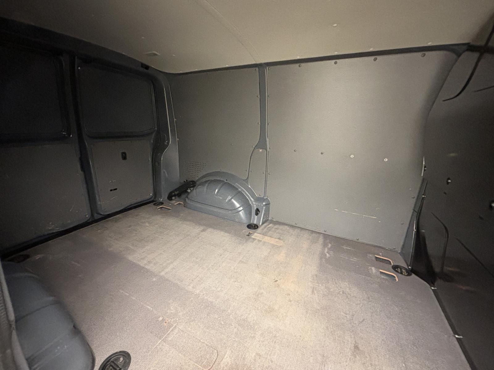 Volkswagen T6.1 Transporter Kasten 2.0 TDI ECO PROFI AHK PDC KAMERA NAVI