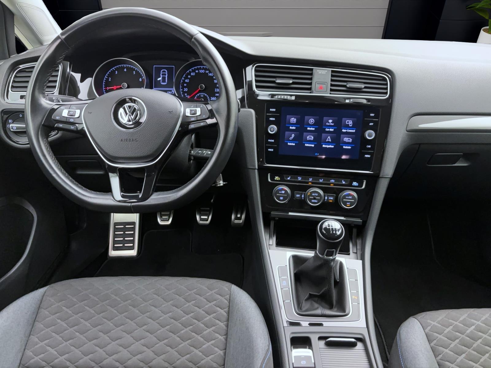 Volkswagen Golf 7 VII 1.0 TSI JOINACC PDC Navi AppConnect Winter