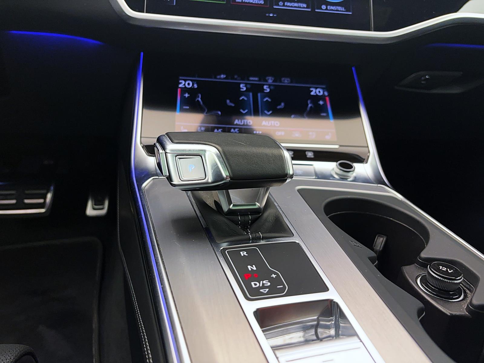 Audi A6 55 TFSIe q sportPano ACC TopView Matrix Navi B&O HUD