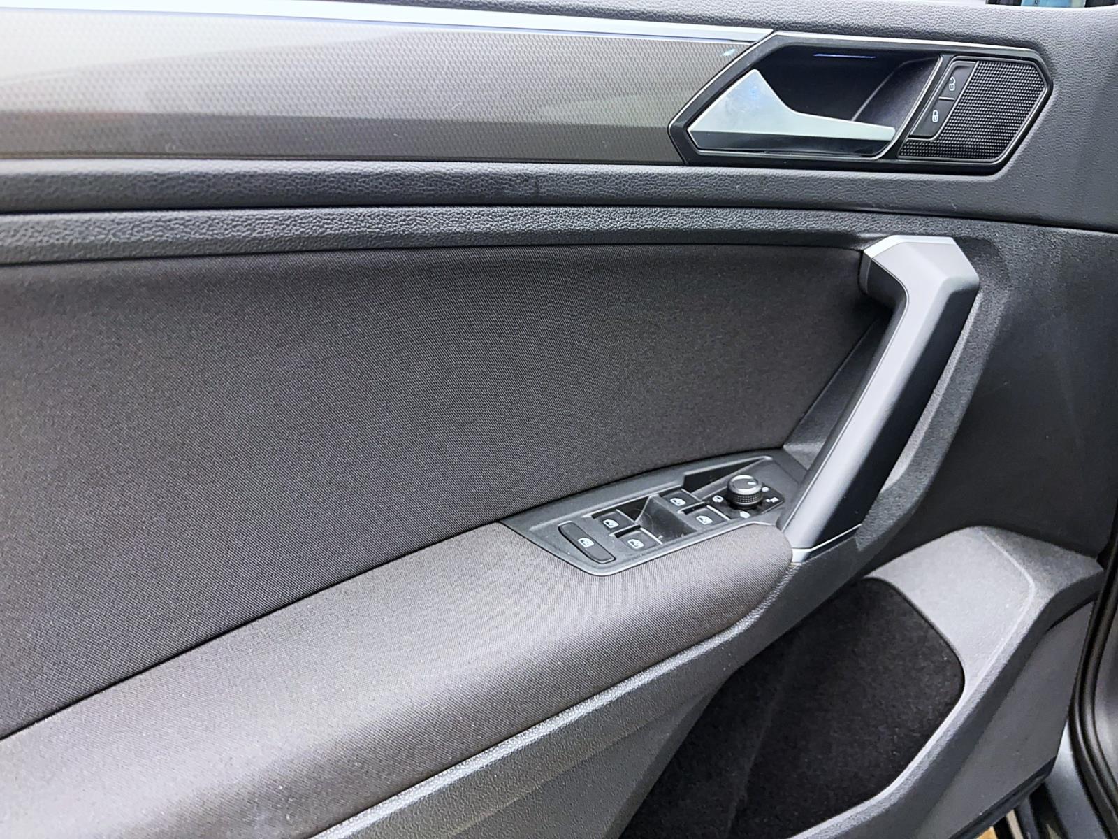 Volkswagen Tiguan 2.0 TDI Join AHK ACC PDC LED Navi HUD Winter