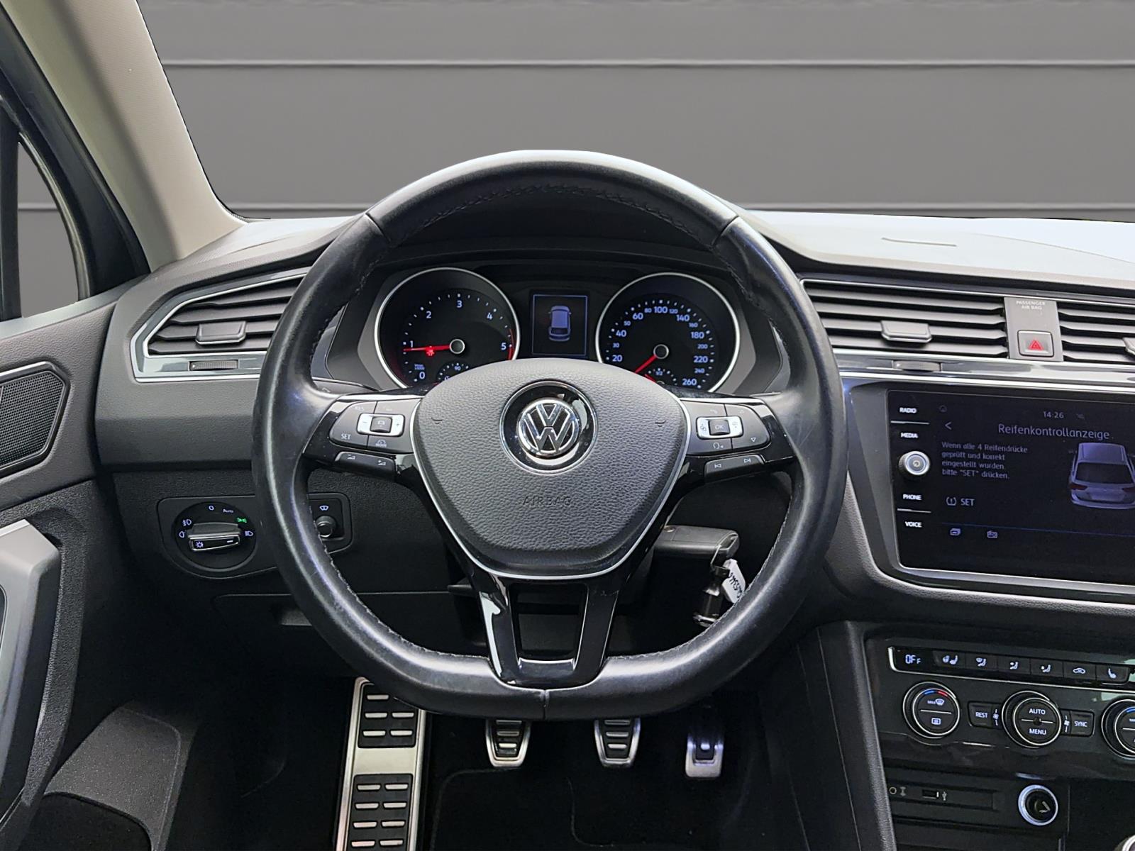 Volkswagen Tiguan 2.0 TDI Join AHK ACC PDC LED Navi HUD Winter