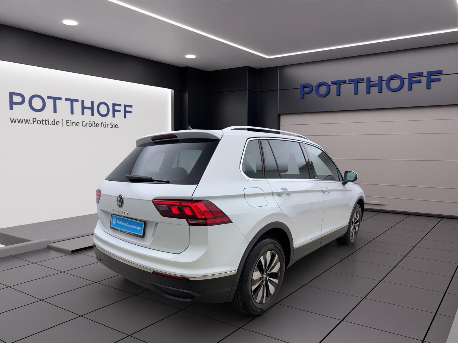Volkswagen Tiguan 1.5 TSI DSG MOVE ACC PDC LED APPCONNECT