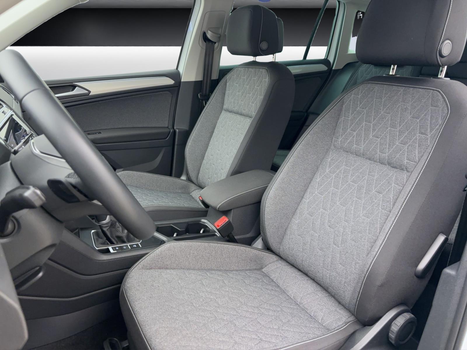 Volkswagen Tiguan 1.5 TSI DSG MOVE ACC PDC LED APPCONNECT