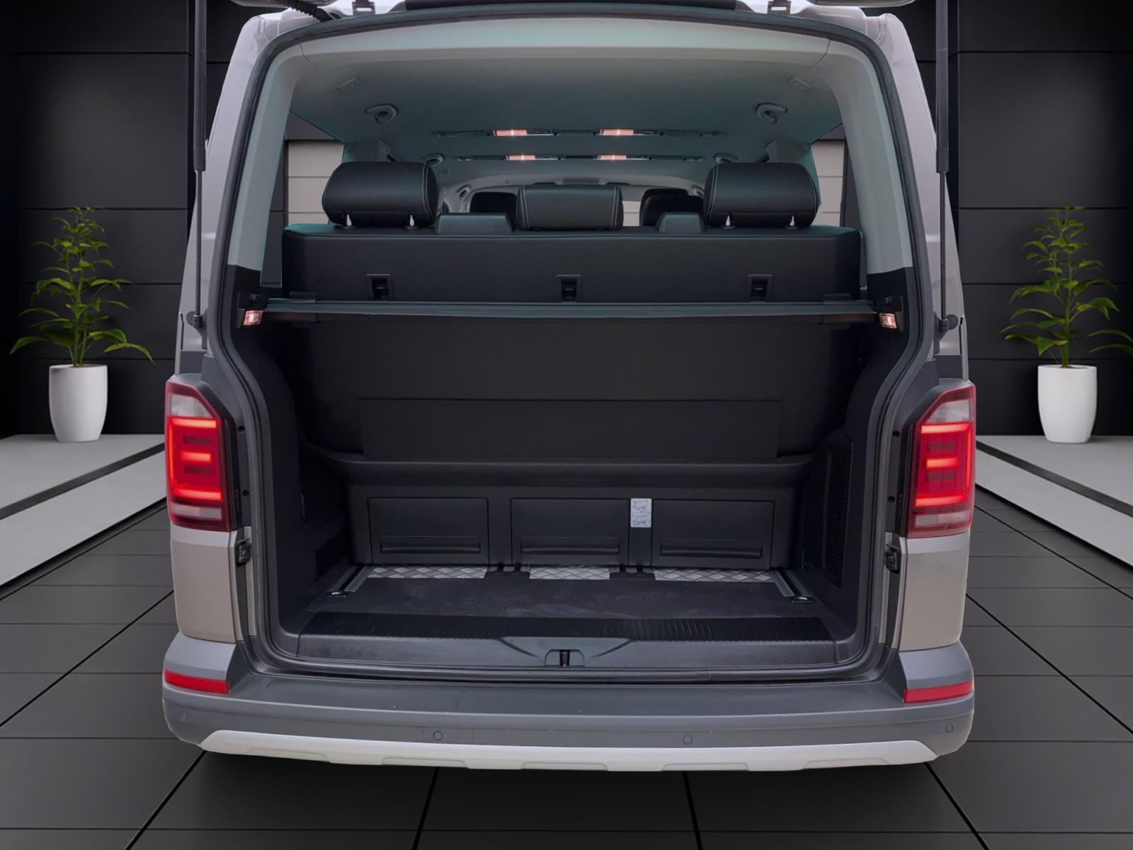 Volkswagen T6 Multivan Panamericana 4M 2,0DSG TDI LED/Navi