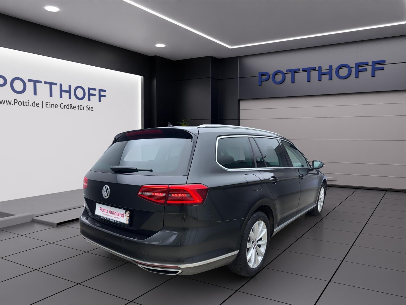 Volkswagen Passat Variant 2.0 TDI DSG HighlinePano AHK ACC DCC PDC LED Navi Winter
