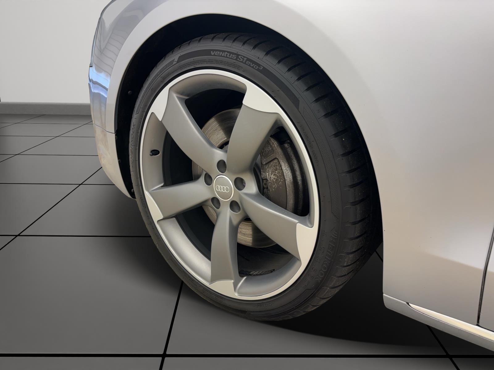Audi A8 4.2 TDI q Pano ACC PDC TopView Navi HUD Bose