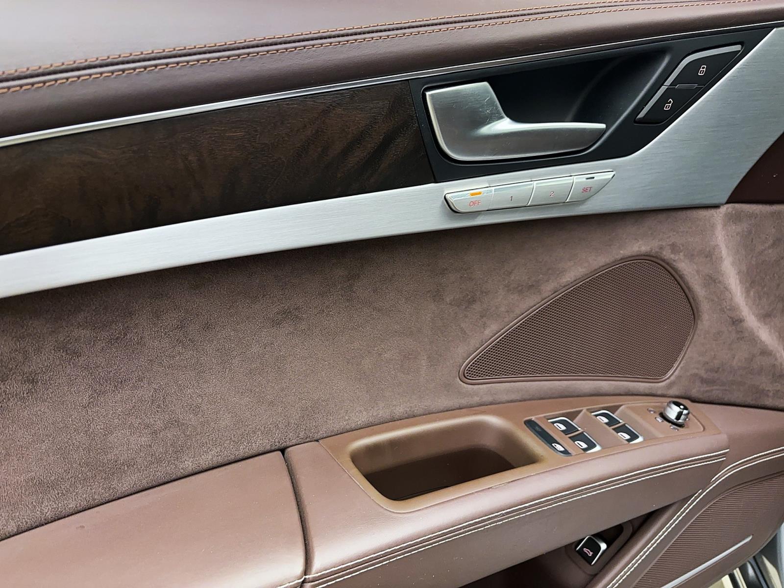 Audi A8 4.2 TDI q Pano ACC PDC TopView Navi HUD Bose