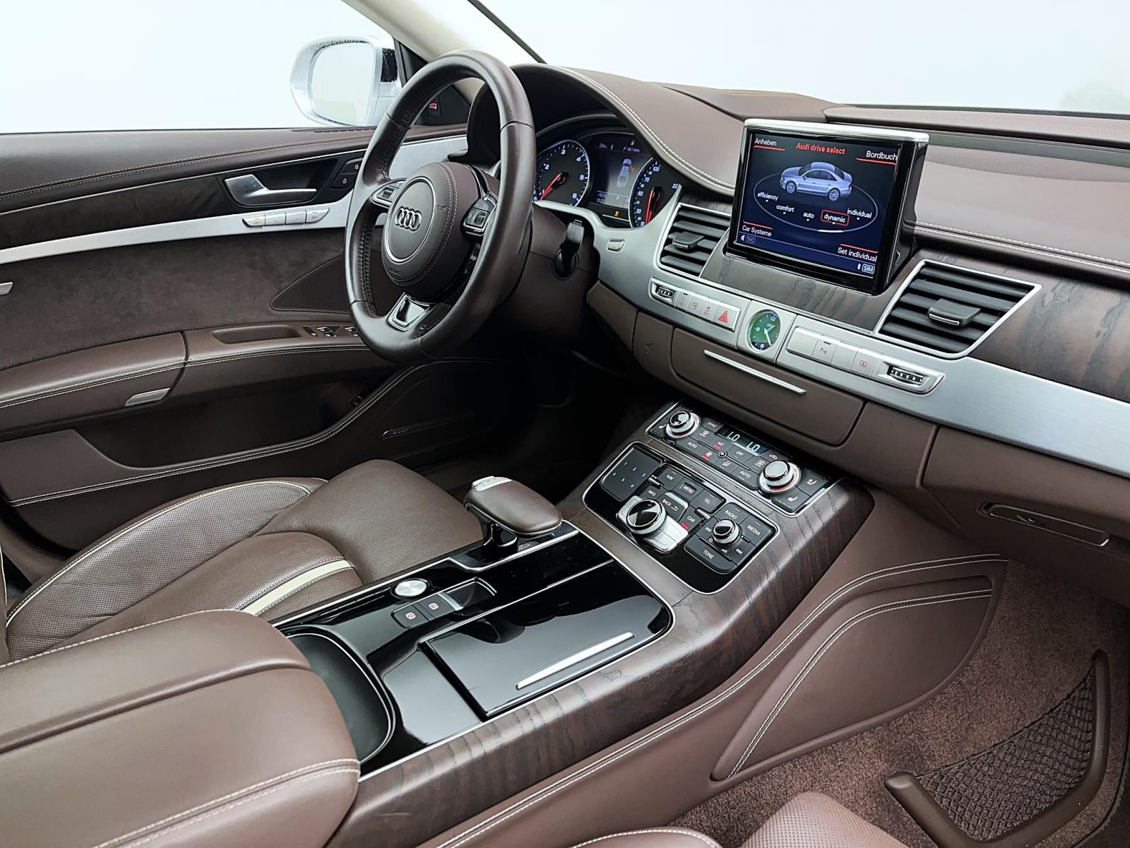 Audi A8 4.2 TDI q Pano ACC PDC TopView Navi HUD Bose