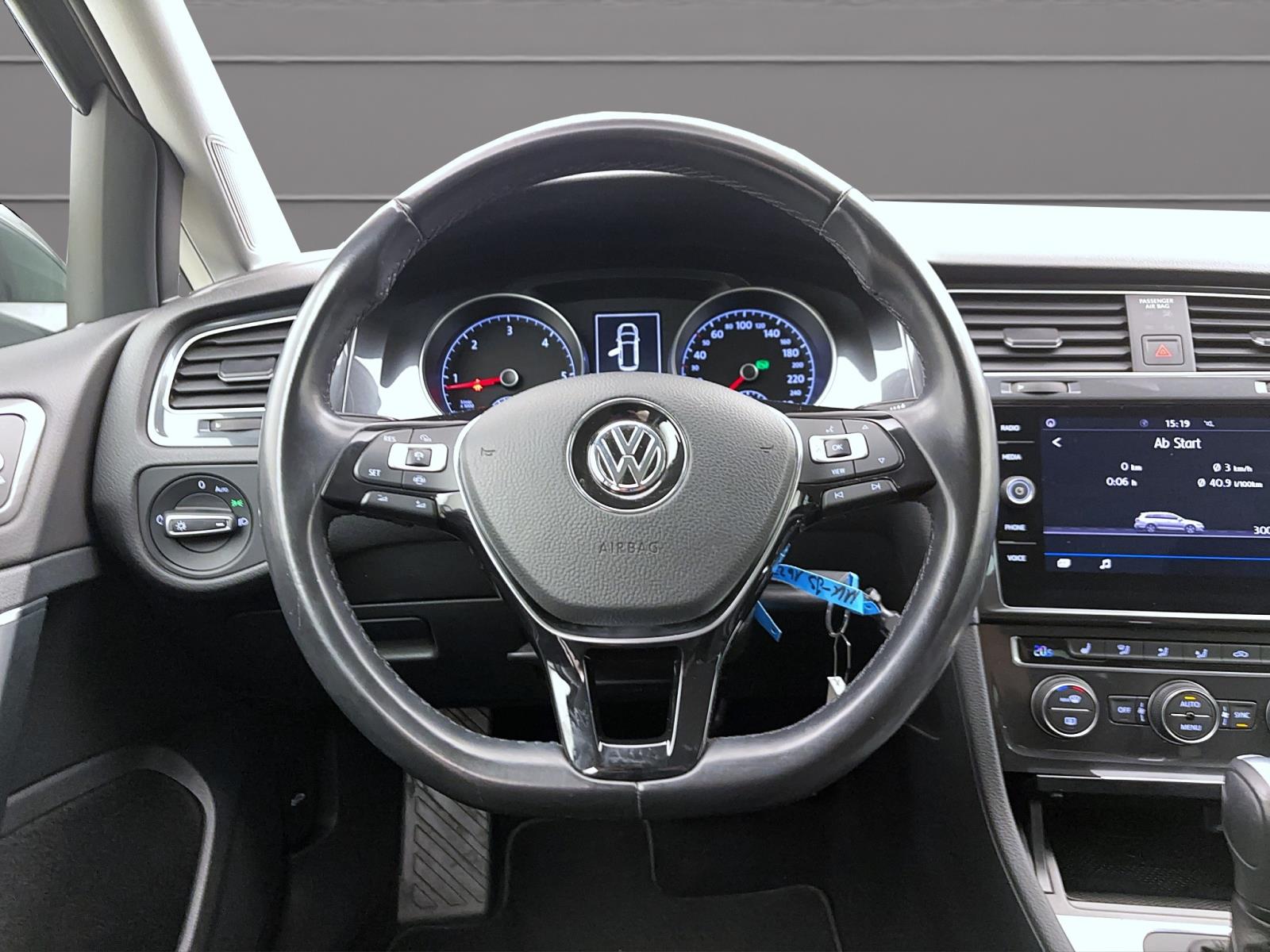 Volkswagen Golf Variant 7 VII 2.0 TDI DSG R-Line ACC ParkAssist Kamera Navi