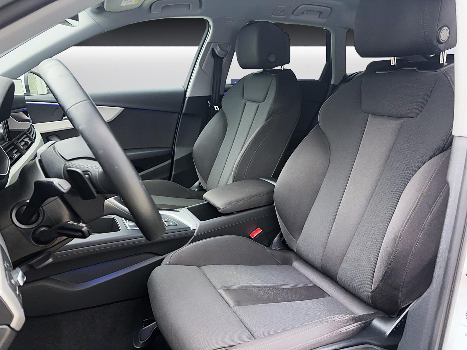 Audi A4 Avant 35 TDI advanced AHK ACC PDC Kamera LED Navi