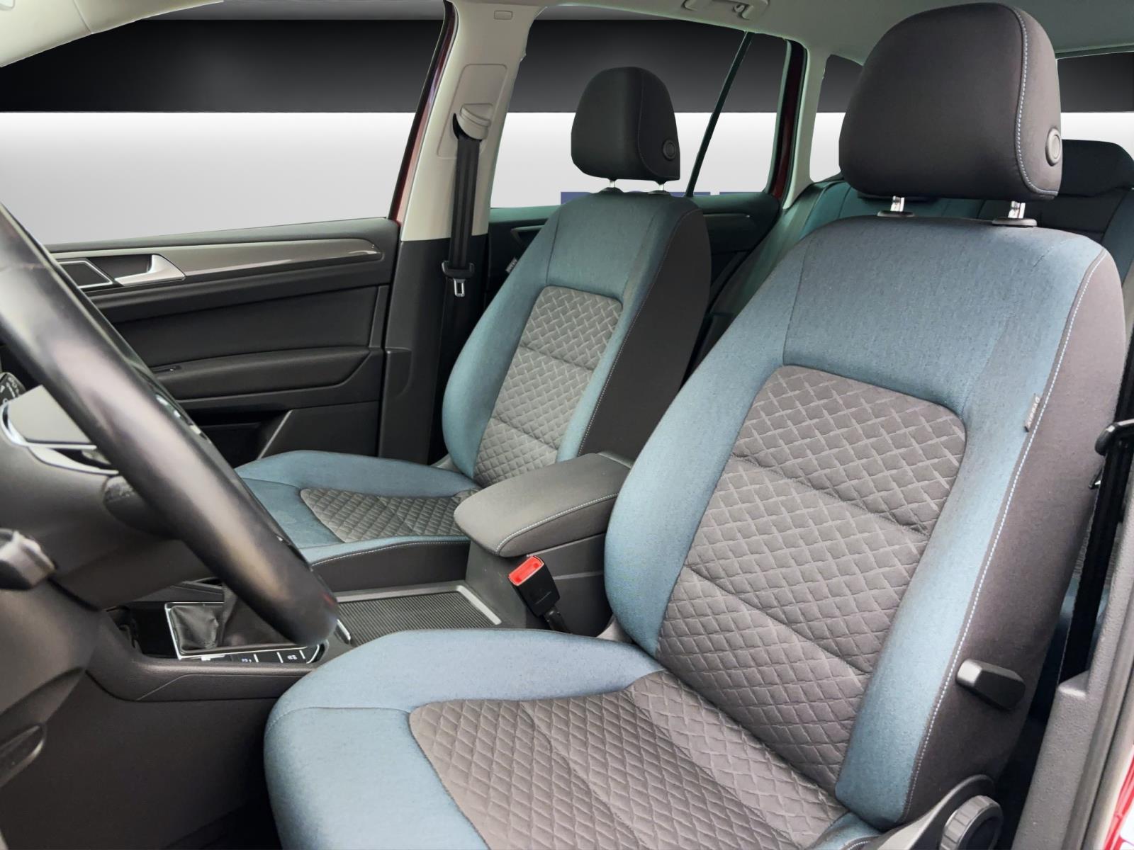 Volkswagen Golf Sportsvan 1.0 TSI IQ.Drive ACC ParkAssist AppConnect Winter
