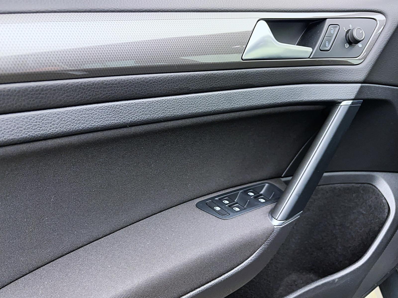 Volkswagen Golf Variant 7 VII 1.0 TSI IQ.DriveACC ParkAssist Navi AppConnect Winter