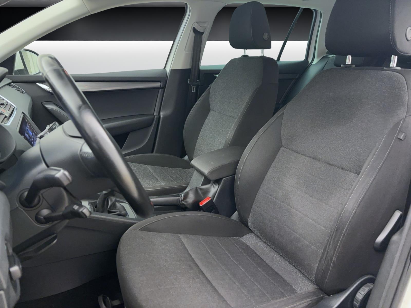 Skoda Octavia Combi 2.0 TDI SoleilACC ParkAssist Kamera LED Navi Sitzhzg