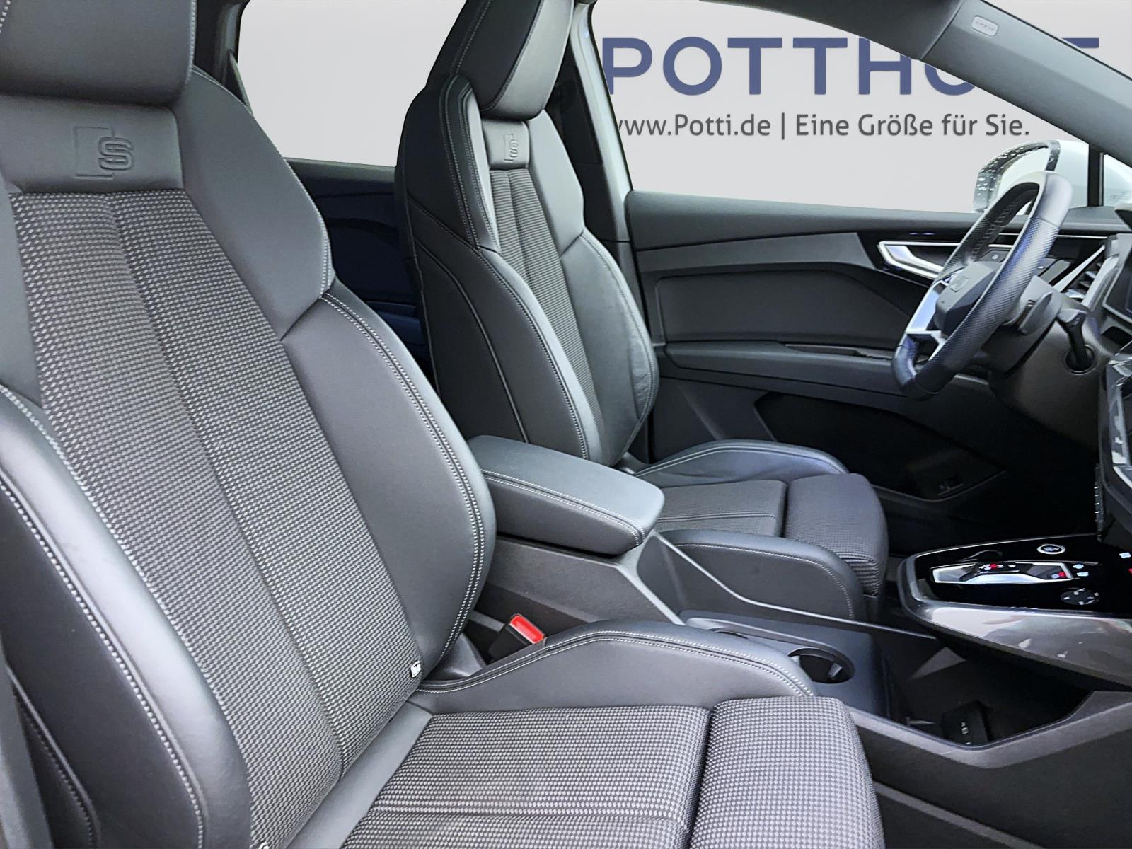 Audi Q4 e-tron 35 Pano ACC PDC Kamera LED Navi Sonos